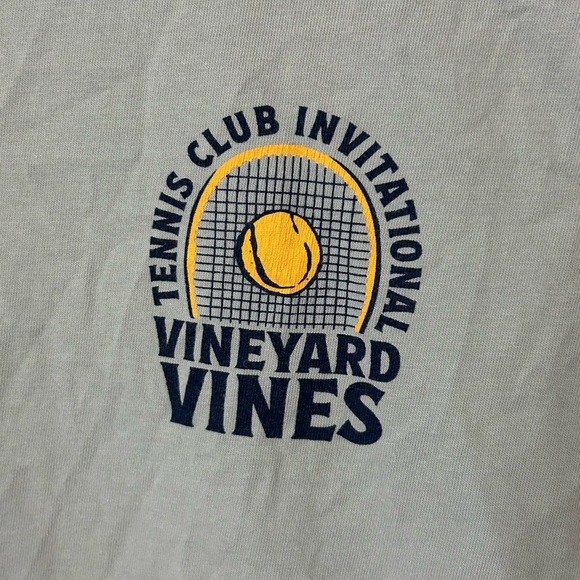 Vineyard Vines XS Graphic T-Shirt - Picture 3 of 7